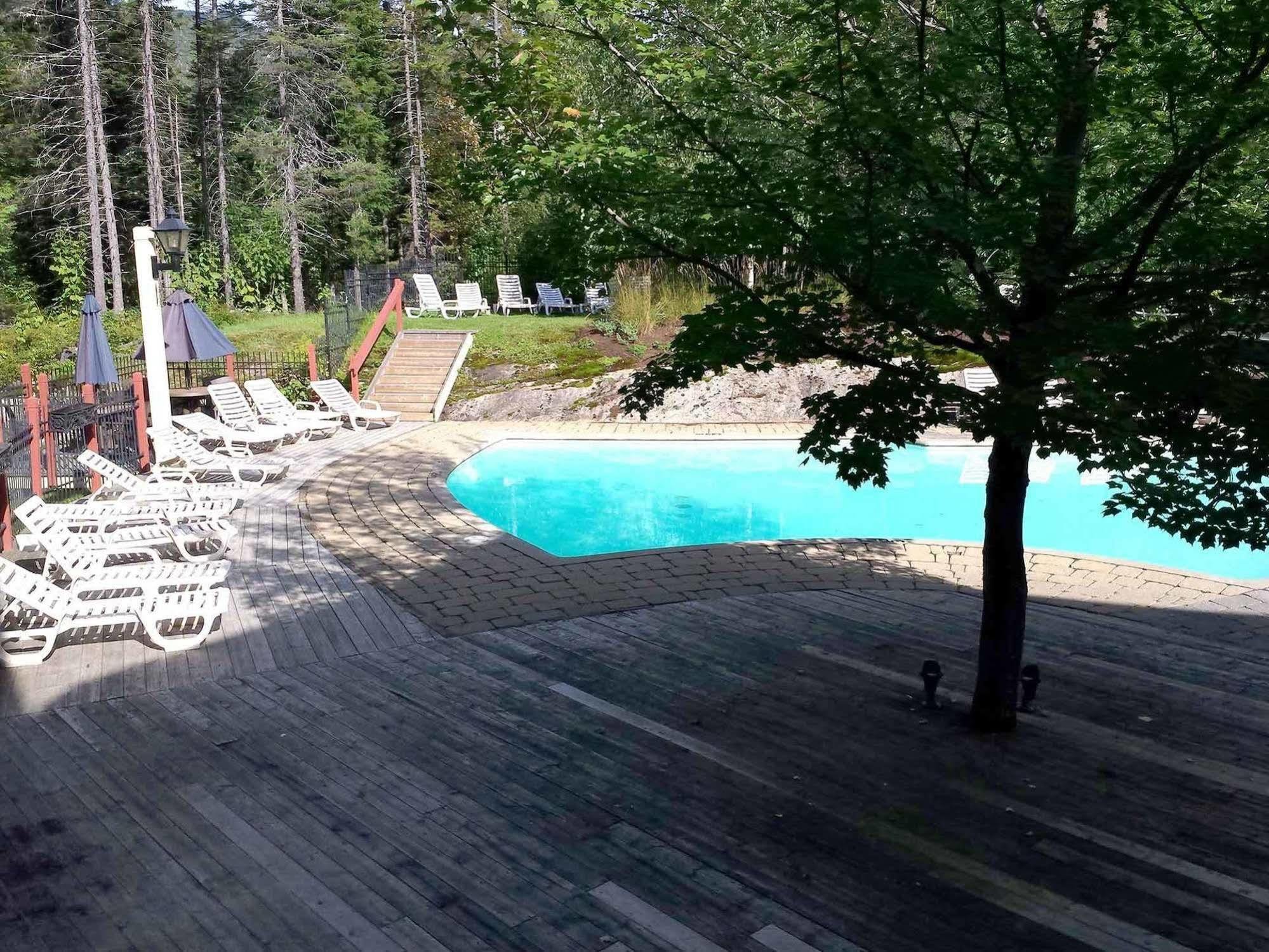 Апартаменти Tremblant Les Eaux - Location Adp Мон-Трамблан Екстер'єр фото