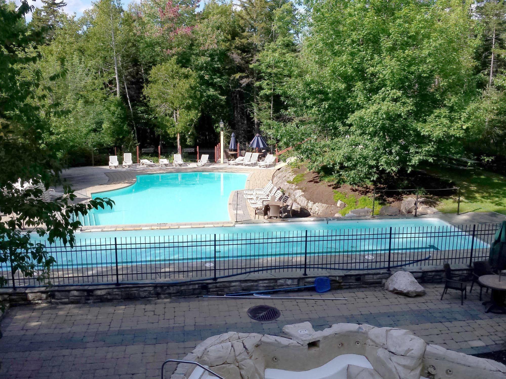 Апартаменти Tremblant Les Eaux - Location Adp Мон-Трамблан Екстер'єр фото